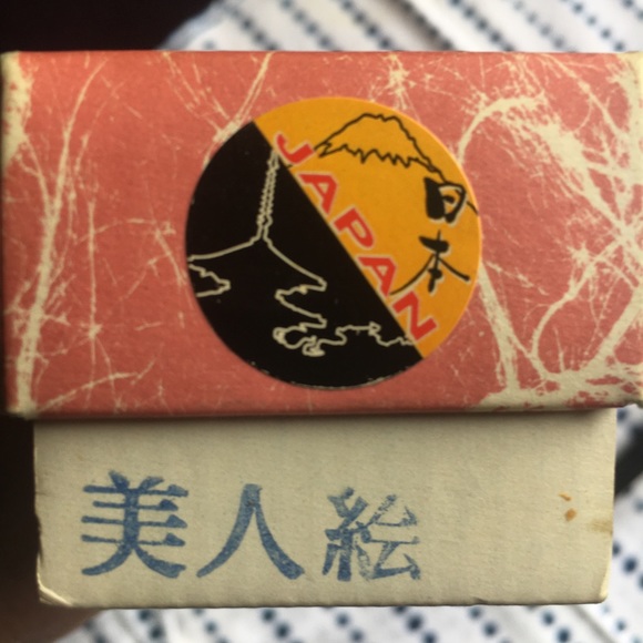 Japanese Sake Set - Picture 2 of 4